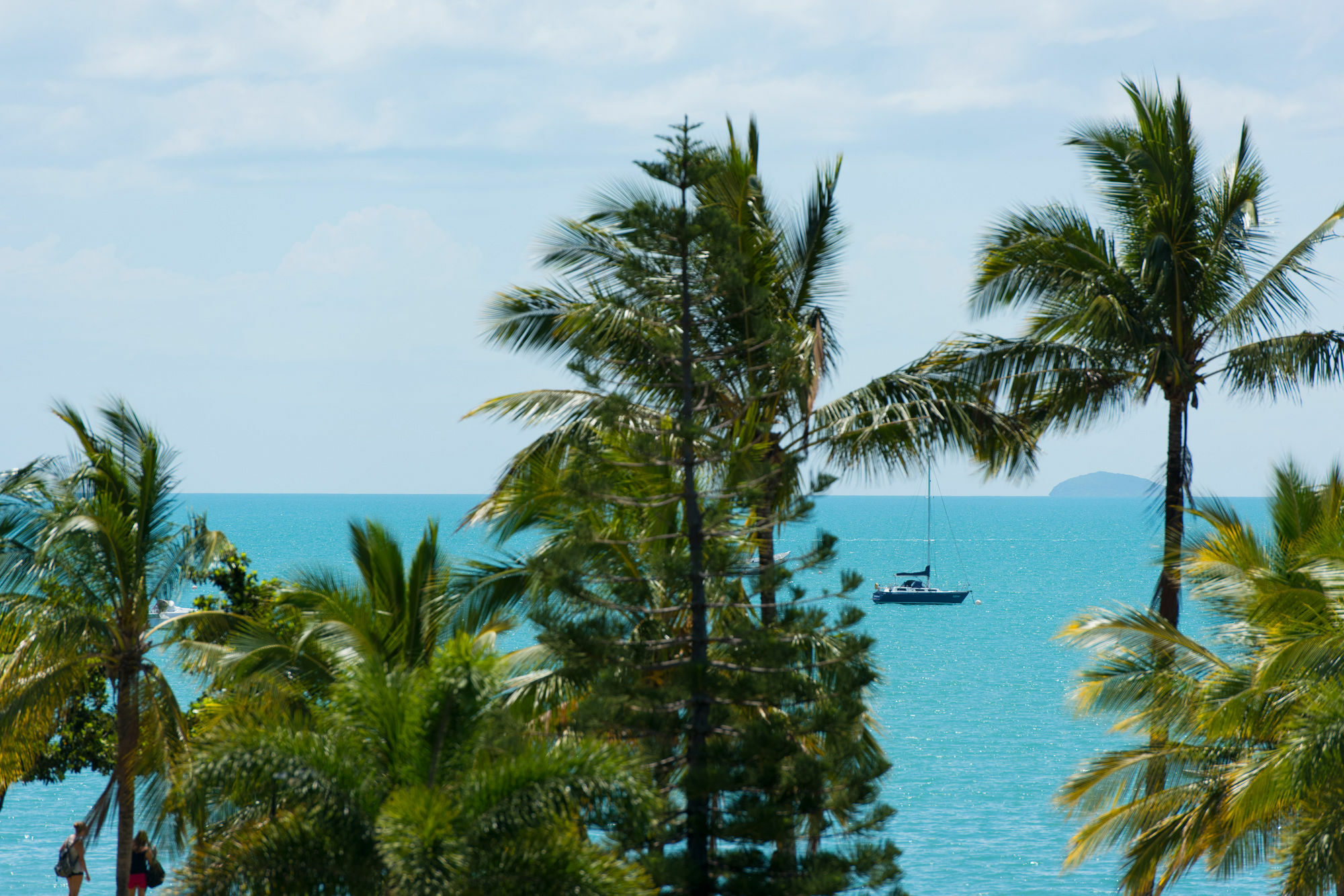Heart Hotel And Gallery Whitsundays Airlie Beach Exterior photo